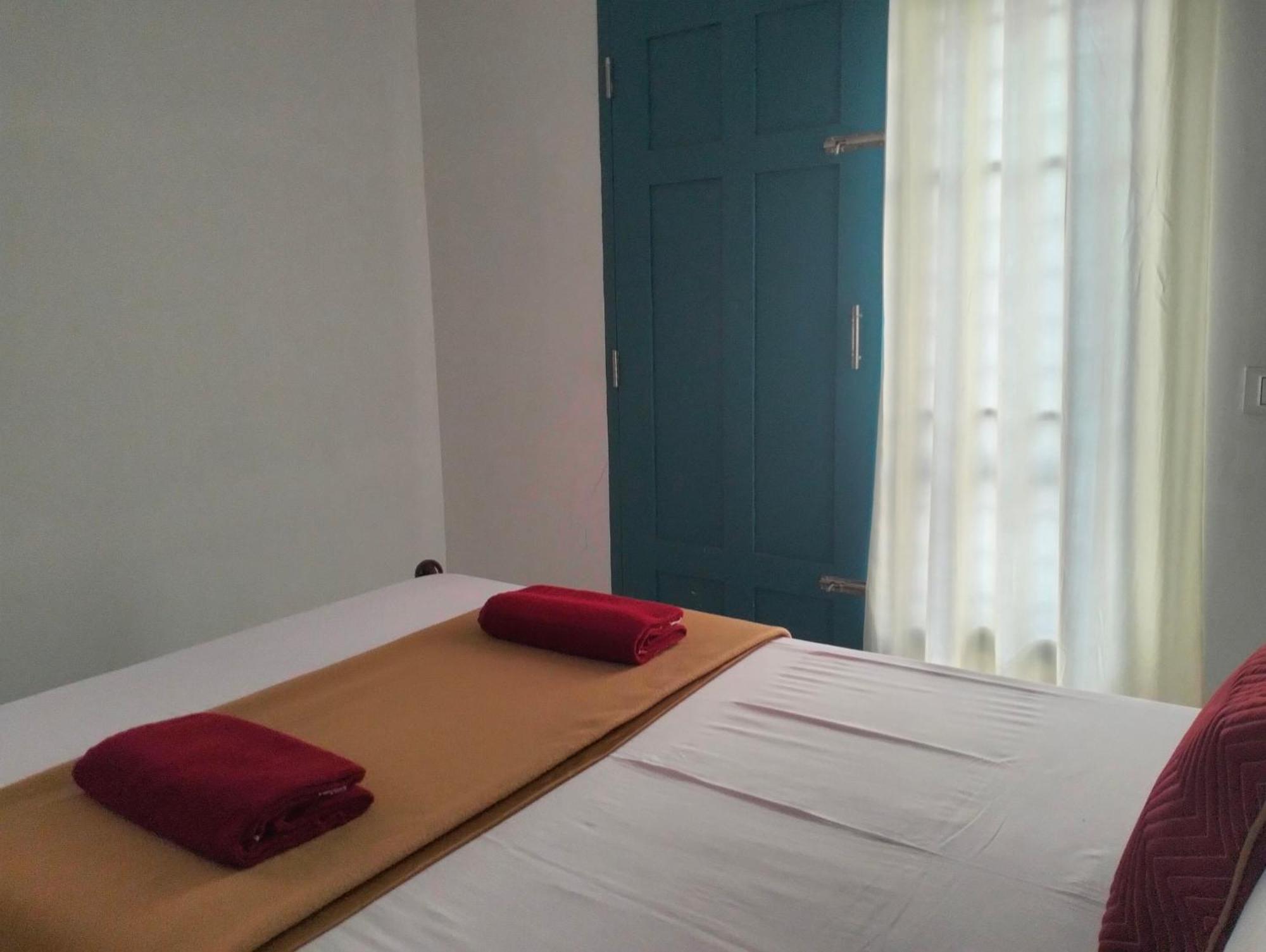 Guestland Homestay Kochi Exterior photo