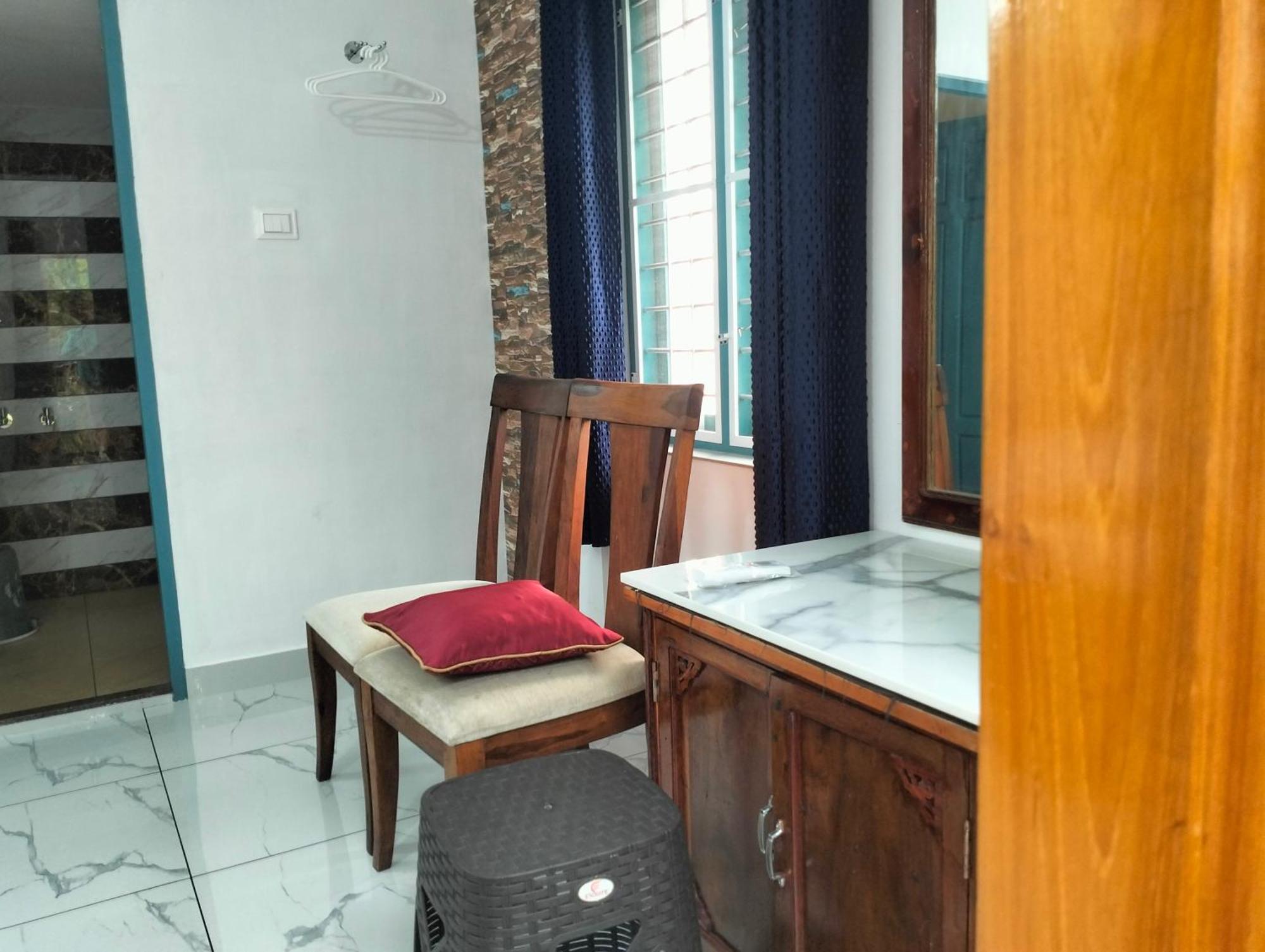 Guestland Homestay Kochi Exterior photo