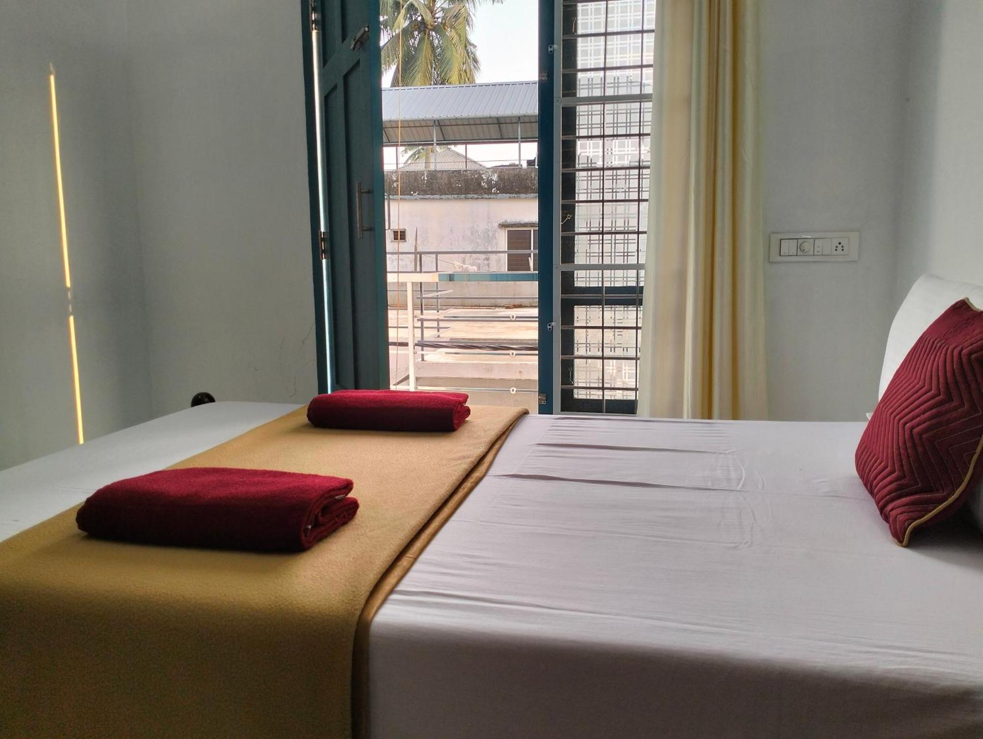 Guestland Homestay Kochi Exterior photo